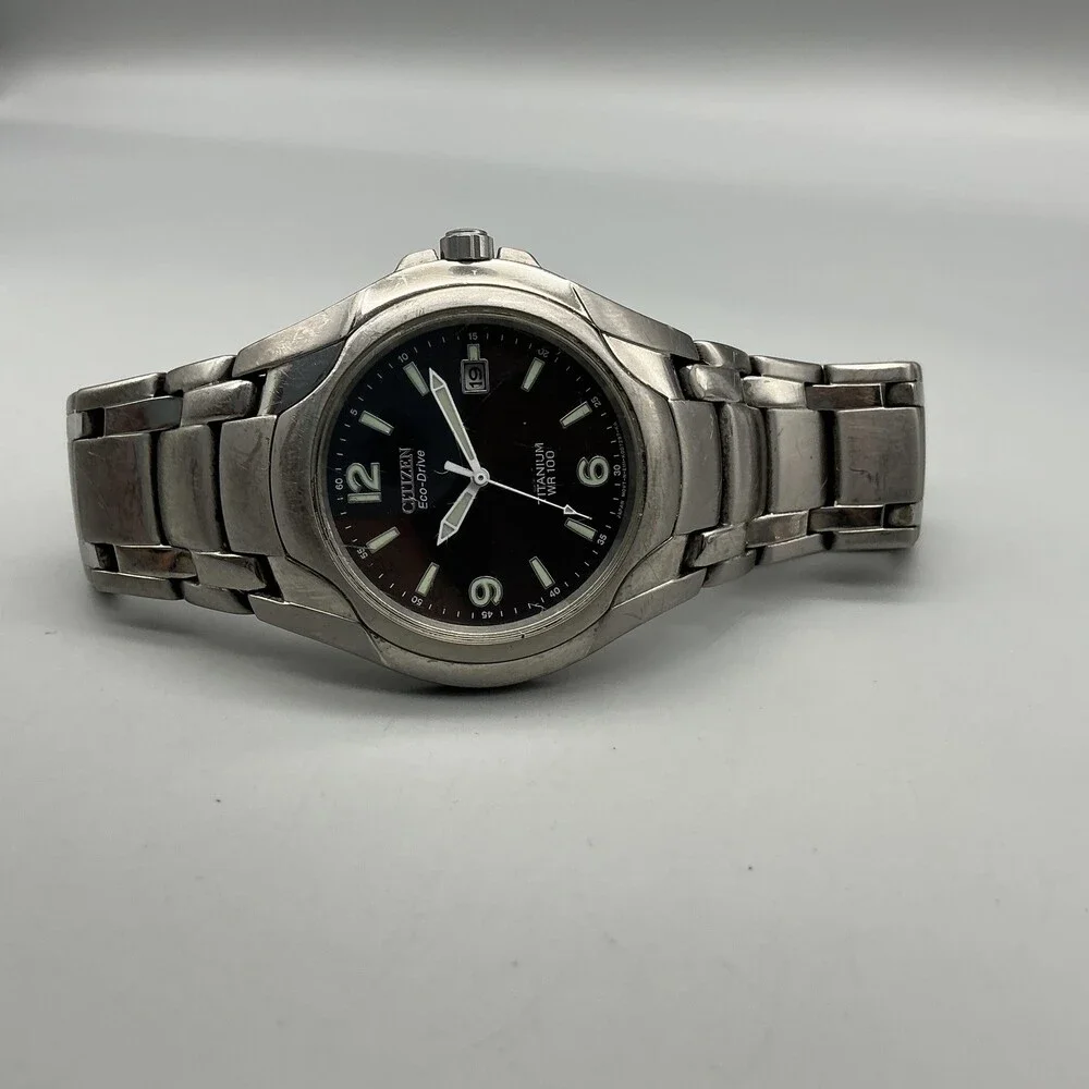 Citizen Eco-Drive Titanium Mens Watch 40mm Black Dial WR 100 E111-K006368 7.25